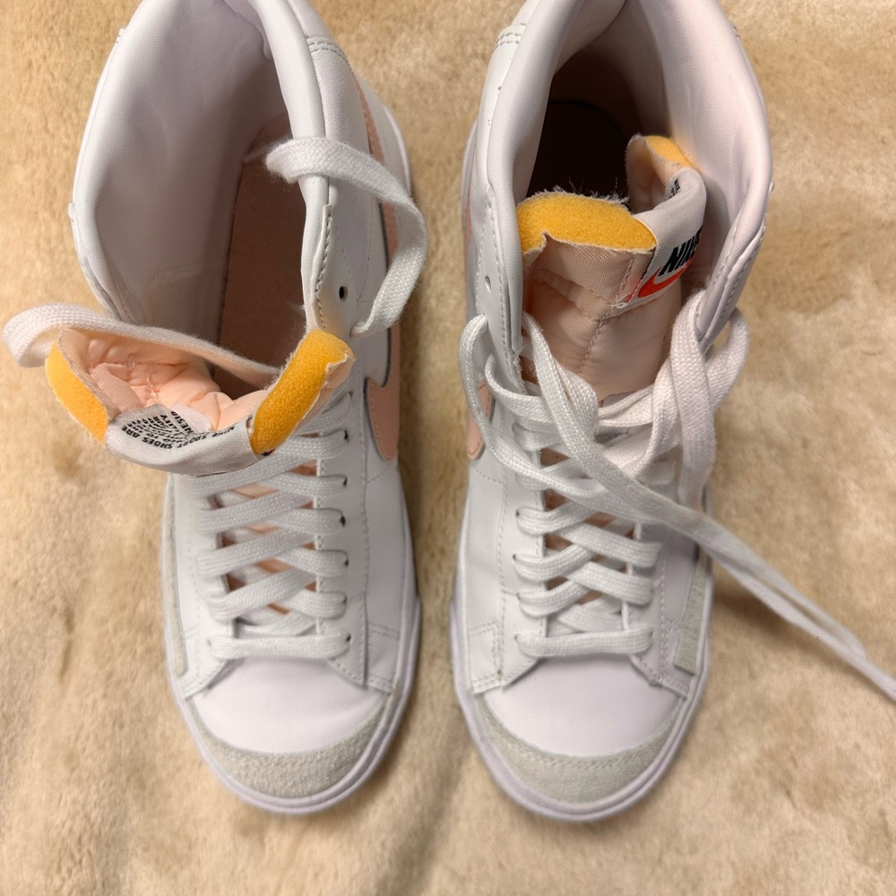 Nike Women’s Blazer Mid White Peach High-Top Sneakers - Soft Pink Swoosh - Picture 2 of 6
